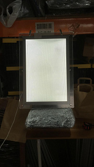 Тонкая световая панель двухсторонняя серии Crystal-Optimal А0+ 931x1279 мм по тросам